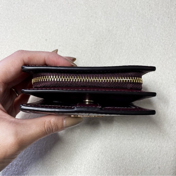 Coach Snap Wallet in Merlot - Picture 3 of 4